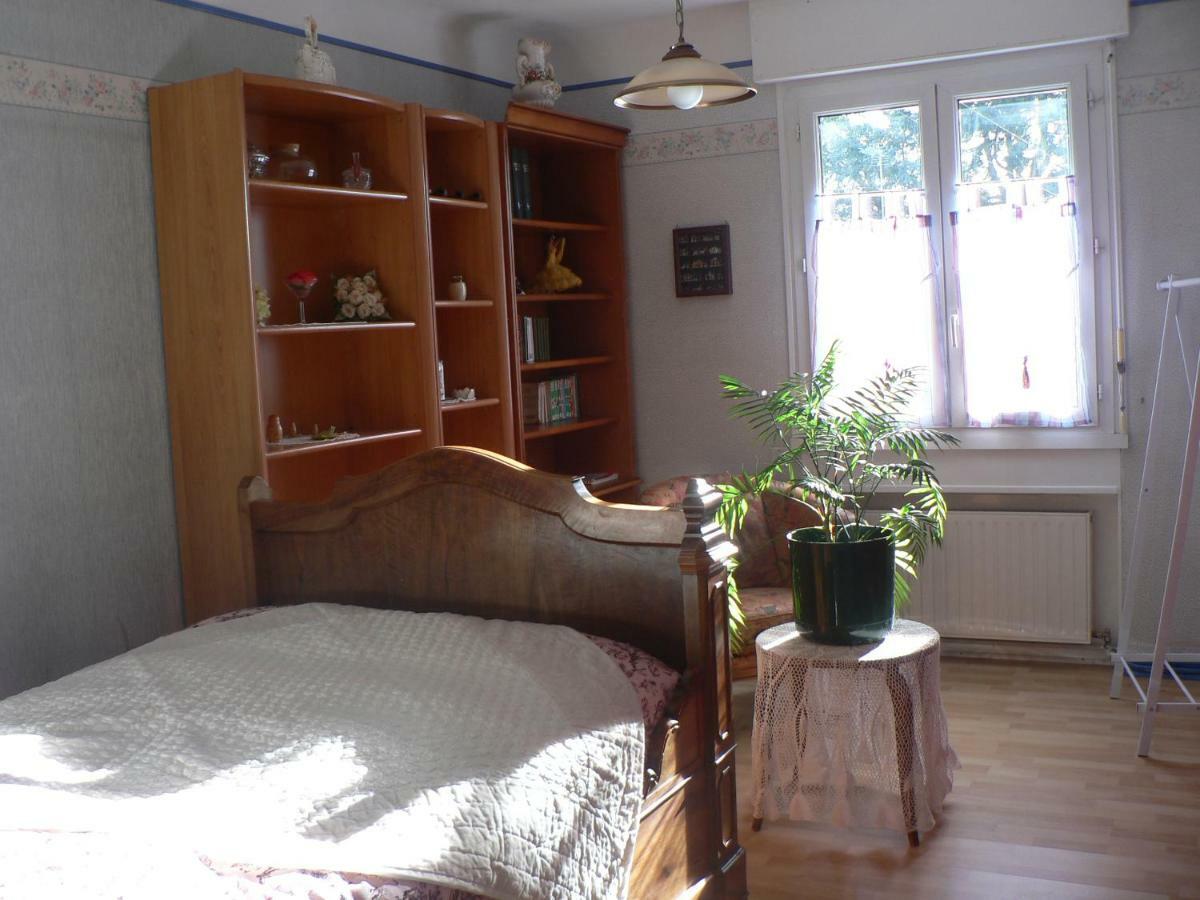 Clo Hujobe Apartamento Parthenay Exterior foto